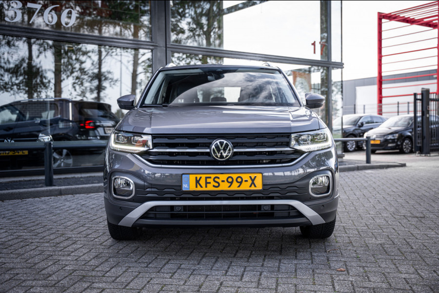 Volkswagen T-Cross 1.5 TSI Style Automaat 150pk | Virtual cockpit | Led | Trekhaak | Adapt. Cruise | Stoelverwarming | Keyless |