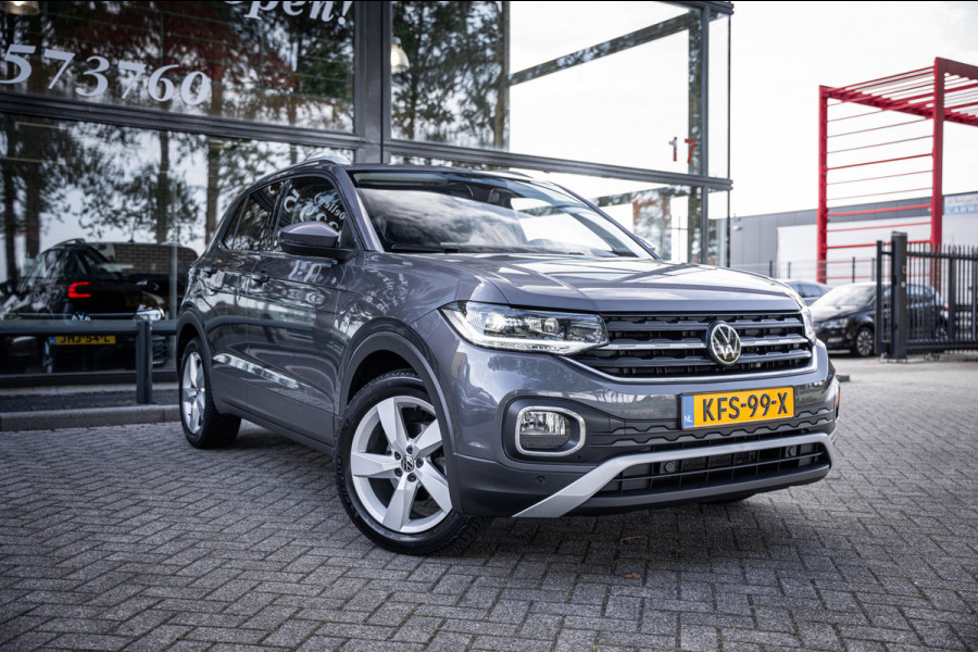 Volkswagen T-Cross 1.5 TSI Style Automaat 150pk | Virtual cockpit | Led | Trekhaak | Adapt. Cruise | Stoelverwarming | Keyless |