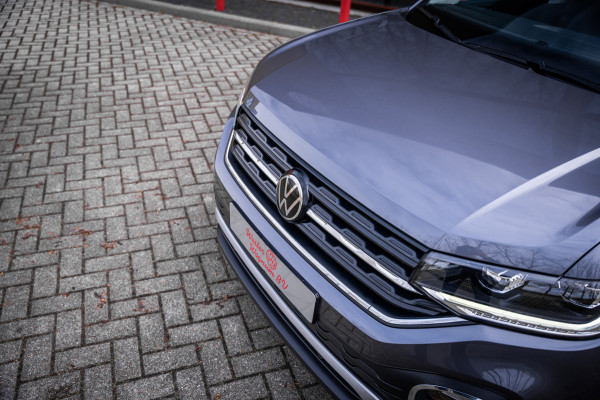 Volkswagen T-Cross 1.5 TSI Style Automaat 150pk | Virtual cockpit | Led | Trekhaak | Adapt. Cruise | Stoelverwarming | Keyless |