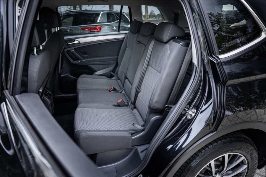 Volkswagen Tiguan Allspace 1.5 TSI Comfortline Business | 7 persoons | Trekhaak | Elektrische achterklep | Navigatie | Carplay |