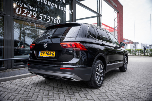 Volkswagen Tiguan Allspace 1.5 TSI Comfortline Business | 7 persoons | Trekhaak | Elektrische achterklep | Navigatie | Carplay |