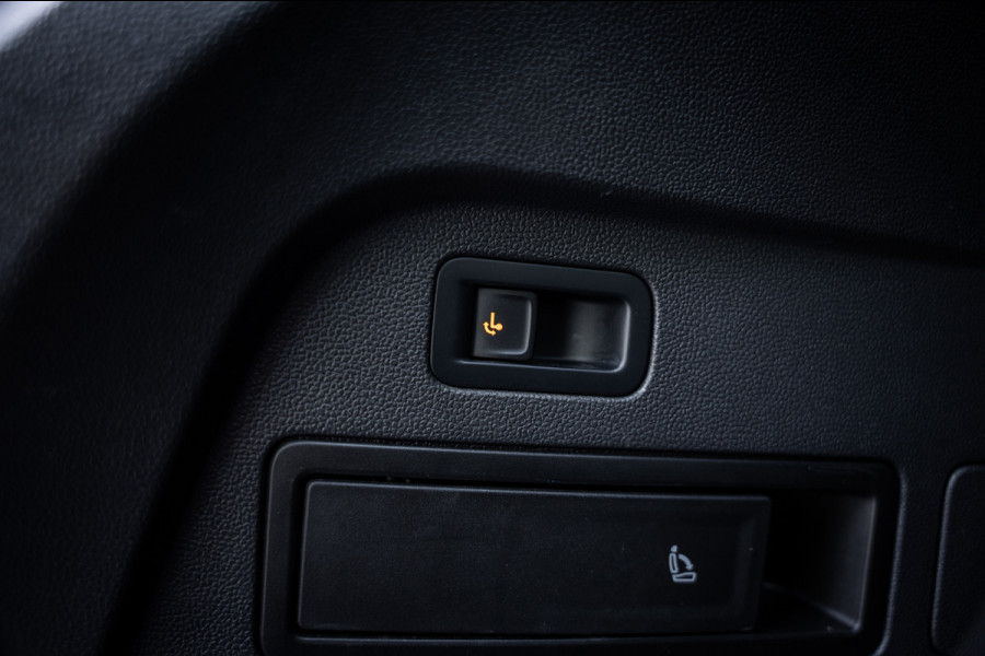 Volkswagen Tiguan Allspace 1.5 TSI Comfortline Business | 7 persoons | Trekhaak | Elektrische achterklep | Navigatie | Carplay |