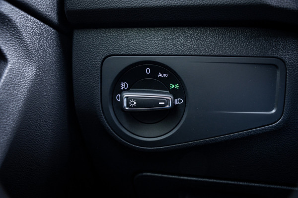 Volkswagen Tiguan Allspace 1.5 TSI Comfortline Business | 7 persoons | Trekhaak | Elektrische achterklep | Navigatie | Carplay |