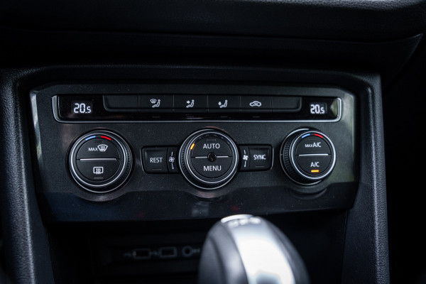 Volkswagen Tiguan Allspace 1.5 TSI Comfortline Business | 7 persoons | Trekhaak | Elektrische achterklep | Navigatie | Carplay |