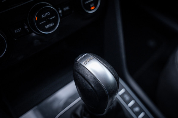 Volkswagen Tiguan Allspace 1.5 TSI Comfortline Business | 7 persoons | Trekhaak | Elektrische achterklep | Navigatie | Carplay |
