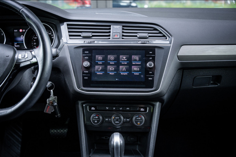 Volkswagen Tiguan Allspace 1.5 TSI Comfortline Business | 7 persoons | Trekhaak | Elektrische achterklep | Navigatie | Carplay |