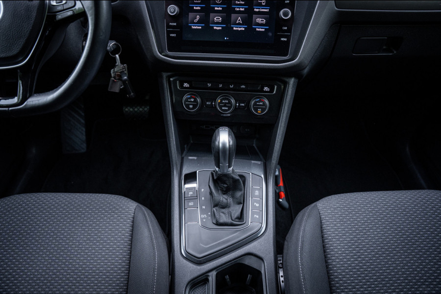 Volkswagen Tiguan Allspace 1.5 TSI Comfortline Business | 7 persoons | Trekhaak | Elektrische achterklep | Navigatie | Carplay |