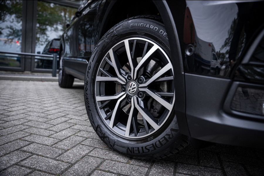 Volkswagen Tiguan Allspace 1.5 TSI Comfortline Business | 7 persoons | Trekhaak | Elektrische achterklep | Navigatie | Carplay |