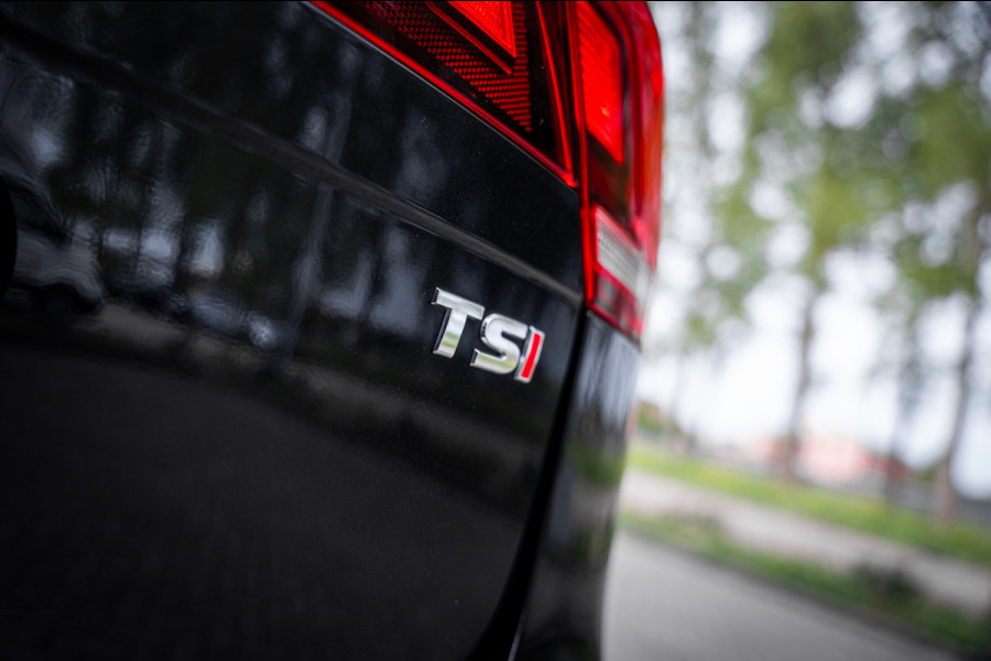 Volkswagen Tiguan Allspace 1.5 TSI Comfortline Business | 7 persoons | Trekhaak | Elektrische achterklep | Navigatie | Carplay |