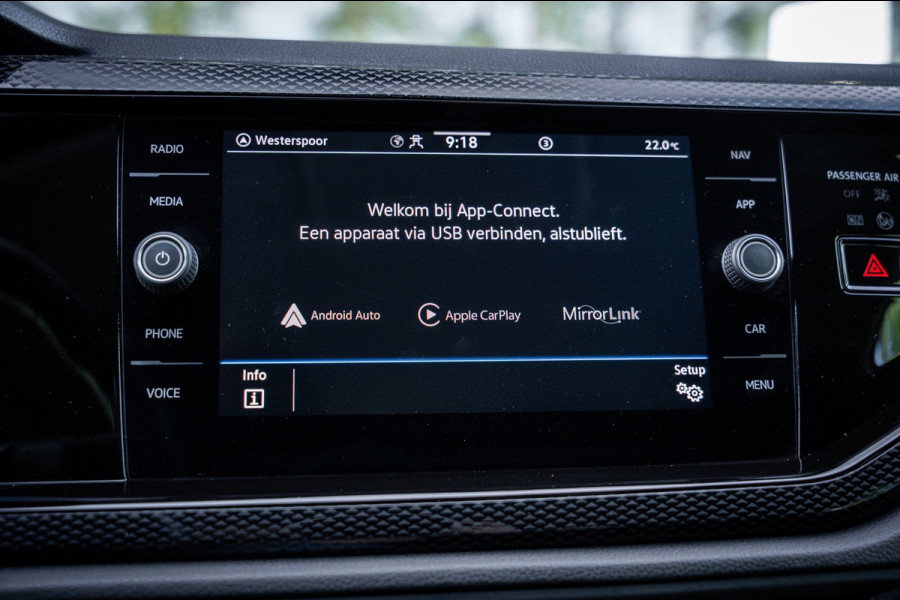 Volkswagen Polo 1.0 TSI 110pk Business | Beats | Keyless | Trekhaak | Led koplampen| Cruise control | Camera | Parkeerhulp |