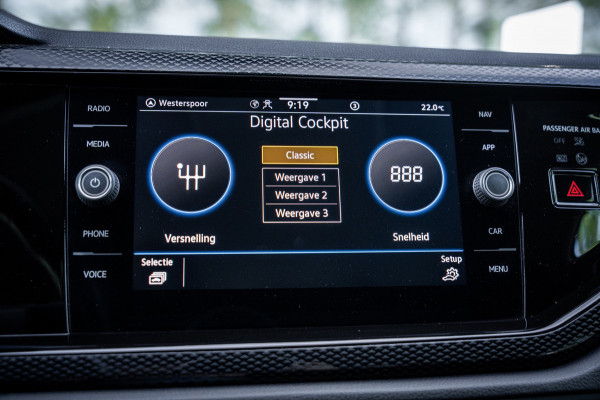 Volkswagen Polo 1.0 TSI 110pk Business | Beats | Keyless | Trekhaak | Led koplampen| Cruise control | Camera | Parkeerhulp |