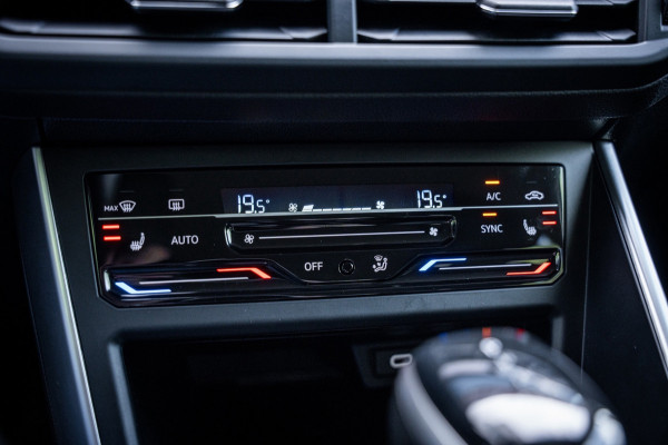 Volkswagen Polo 1.0 TSI 110pk Business | Beats | Keyless | Trekhaak | Led koplampen| Cruise control | Camera | Parkeerhulp |