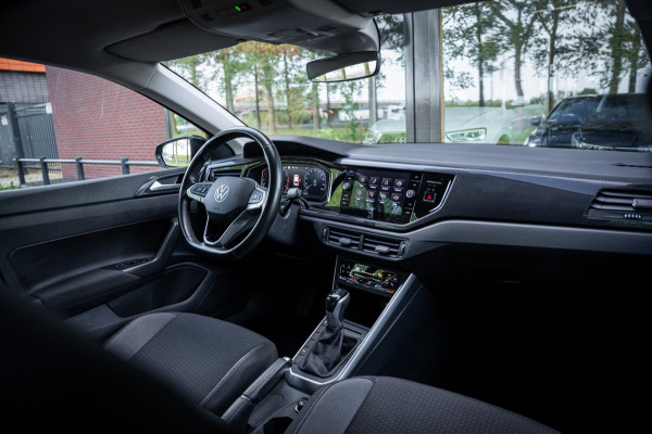 Volkswagen Polo 1.0 TSI 110pk Business | Beats | Keyless | Trekhaak | Led koplampen| Cruise control | Camera | Parkeerhulp |