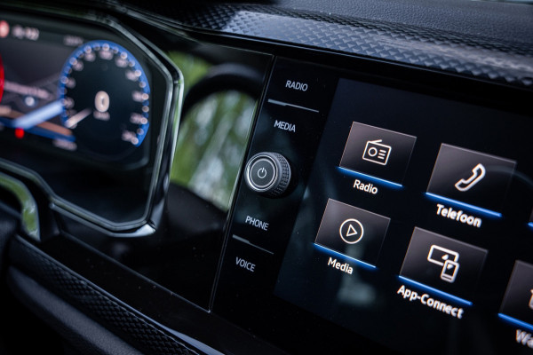 Volkswagen Polo 1.0 TSI 110pk Business | Beats | Keyless | Trekhaak | Led koplampen| Cruise control | Camera | Parkeerhulp |