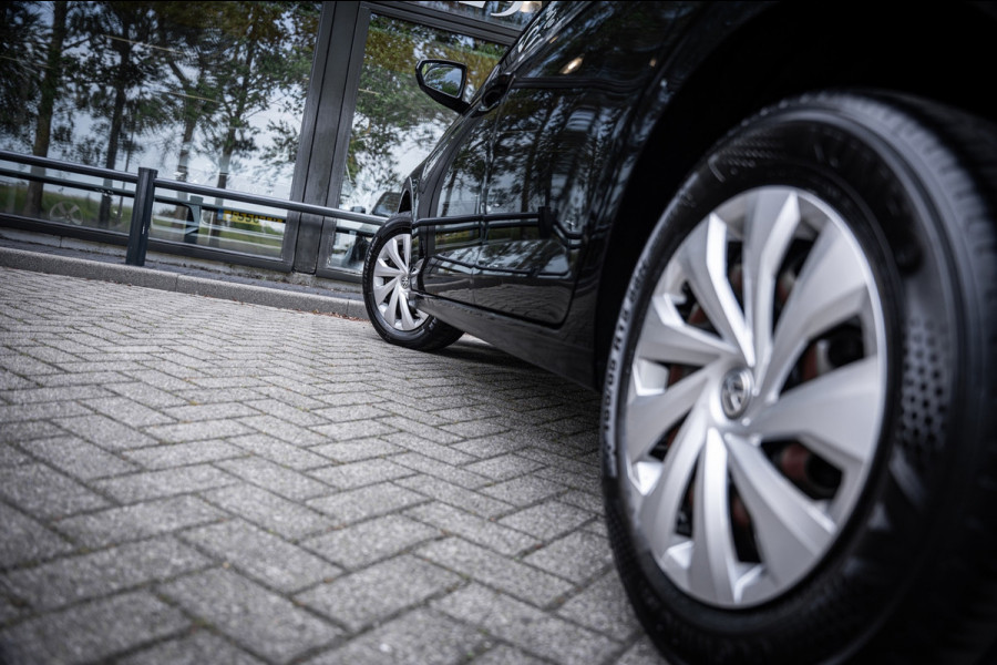 Volkswagen Polo 1.0 TSI 110pk Business | Beats | Keyless | Trekhaak | Led koplampen| Cruise control | Camera | Parkeerhulp |