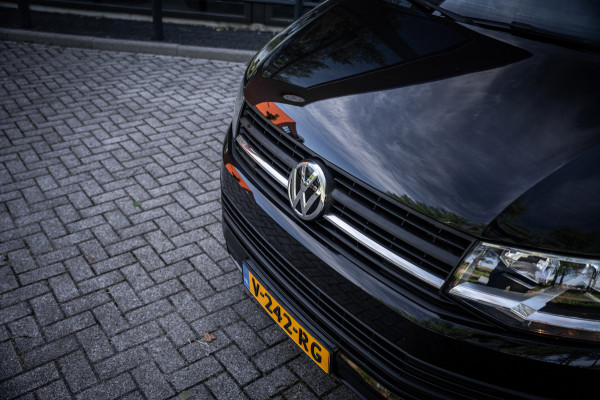 Volkswagen Transporter 2.0 TDI 150pk L2 Dubbel cabine DSG aut. | Trekhaak | Parkeerhulp | Navigatie |