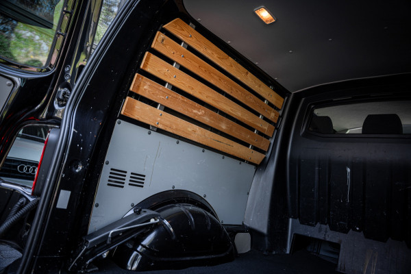 Volkswagen Transporter 2.0 TDI 150pk L2 Dubbel cabine DSG aut. | Trekhaak | Parkeerhulp | Navigatie |