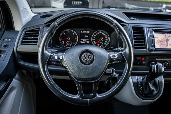 Volkswagen Transporter 2.0 TDI 150pk L2 Dubbel cabine DSG aut. | Trekhaak | Parkeerhulp | Navigatie |