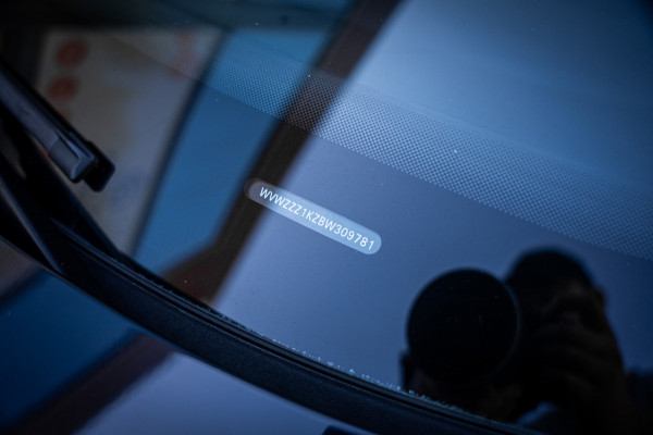 Volkswagen Tiguan Allspace 1.5 TSI R-Line Business+ | 7 persoons | Panoramadak | Leder | Trekhaak | Carplay | Stoel en stuurverw.|