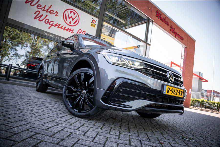 Volkswagen Tiguan Allspace 1.5 TSI R-Line Business+ | 7 persoons | Panoramadak | Leder | Trekhaak | Carplay | Stoel en stuurverw.|