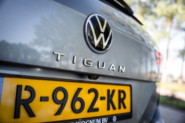 Volkswagen Tiguan Allspace 1.5 TSI R-Line Business+ | 7 persoons | Panoramadak | Leder | Trekhaak | Carplay | Stoel en stuurverw.|