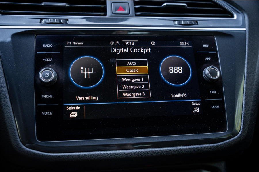 Volkswagen Tiguan Allspace 1.5 TSI R-Line Business+ | 7 persoons | Panoramadak | Leder | Trekhaak | Carplay | Stoel en stuurverw.|
