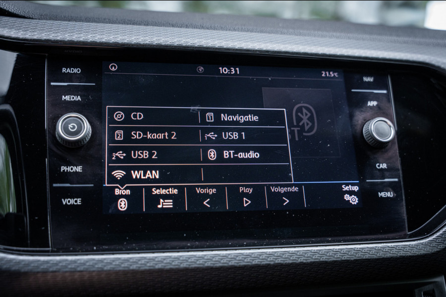 Volkswagen T-Cross 1.0 TSI 116pk R-line | LED | Carplay | Camera | Virtual cockpit | Navigatie | Adaptieve cruise |