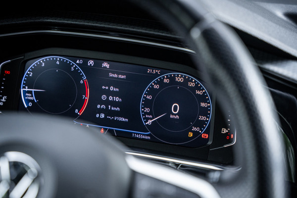 Volkswagen T-Cross 1.0 TSI 116pk R-line | LED | Carplay | Camera | Virtual cockpit | Navigatie | Adaptieve cruise |