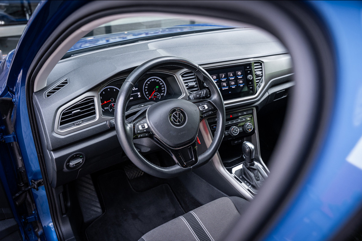 Volkswagen T-Roc 1.5 TSI Sport Autom. | Navi | PDC | Cruise controle | Trekhaak