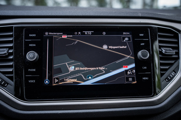 Volkswagen T-Roc 1.5 TSI Sport Autom. | Navi | PDC | Cruise controle | Trekhaak