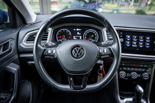 Volkswagen T-Roc 1.5 TSI Sport Autom. | Navi | PDC | Cruise controle | Trekhaak