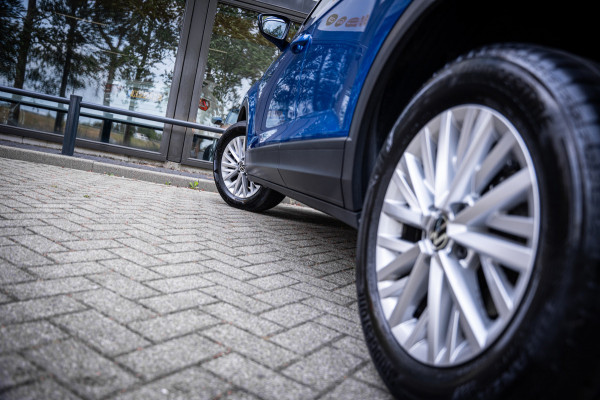 Volkswagen T-Roc 1.5 TSI Sport Autom. | Navi | PDC | Cruise controle | Trekhaak