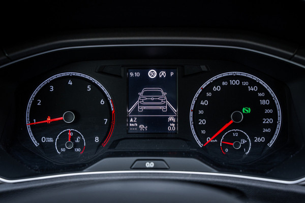 Volkswagen T-Roc 1.5 TSI Sport Autom. | Navi | PDC | Cruise controle | Trekhaak