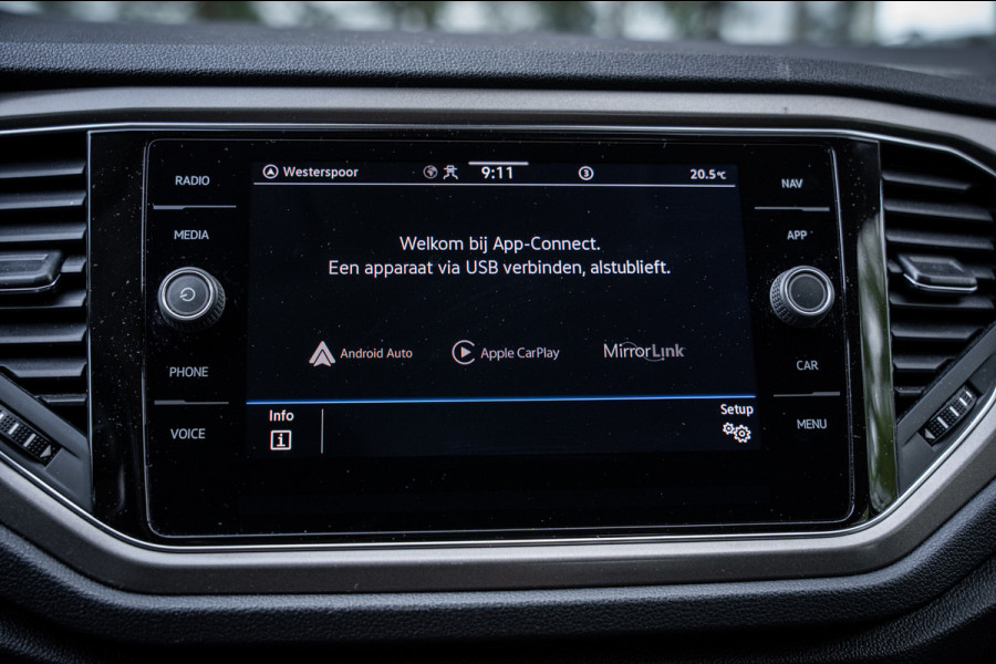 Volkswagen T-Roc 1.5 TSI Sport Autom. | Navi | PDC | Cruise controle | Trekhaak