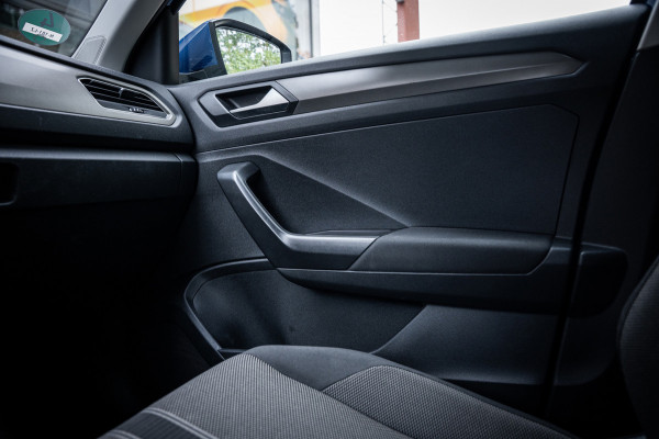 Volkswagen T-Roc 1.5 TSI Sport Autom. | Navi | PDC | Cruise controle | Trekhaak