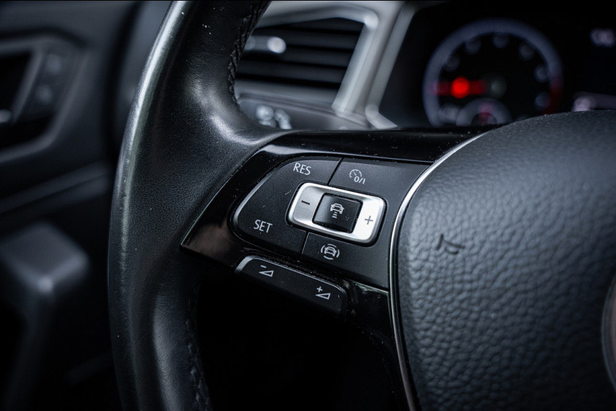 Volkswagen T-Roc 1.5 TSI Sport Autom. | Navi | PDC | Cruise controle | Trekhaak