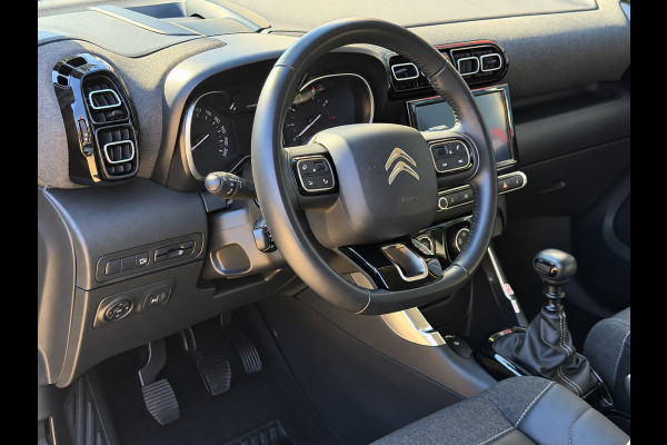 Citroën C3 Aircross 1.2 PureTech Shine Pack - Navigatie / Apple CarPlay I Airco I Leer I Sport velgen I LED I PDC I Dealer onderh.