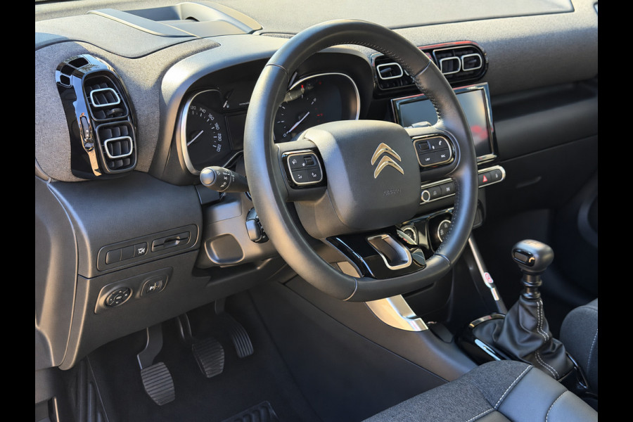 Citroën C3 Aircross 1.2 PureTech Shine Pack - Navigatie / Apple CarPlay I Airco I Leer I Sport velgen I LED I PDC I Dealer onderh.