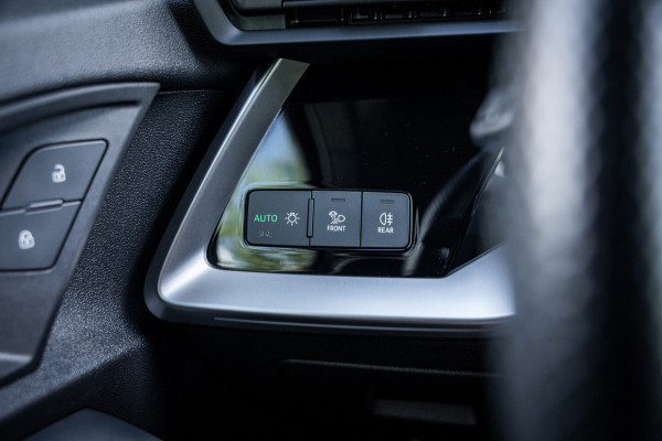 Audi A3 Sportback 40 TFSI e Business edition | Navi | Virtual cockpit | PDC | Cruise | LED