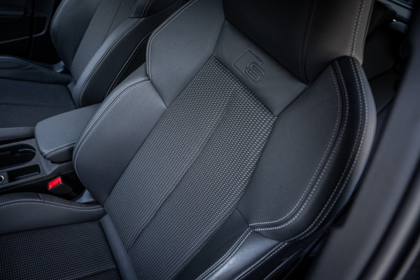Audi A3 Sportback 40 TFSI e Business edition | Navi | Virtual cockpit | PDC | Cruise | LED