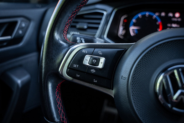 Volkswagen T-Roc 1.5 TSI Sport | Climate | Navi | Cruise | Camera | PDC