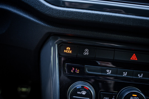 Volkswagen T-Roc 1.5 TSI Sport | Climate | Navi | Cruise | Camera | PDC
