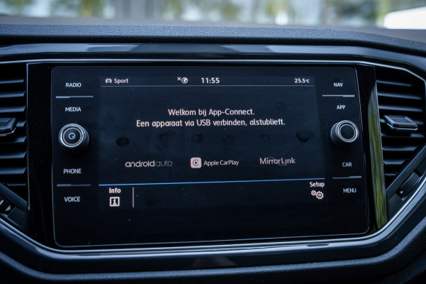 Volkswagen T-Roc 1.5 TSI Sport | Climate | Navi | Cruise | Camera | PDC