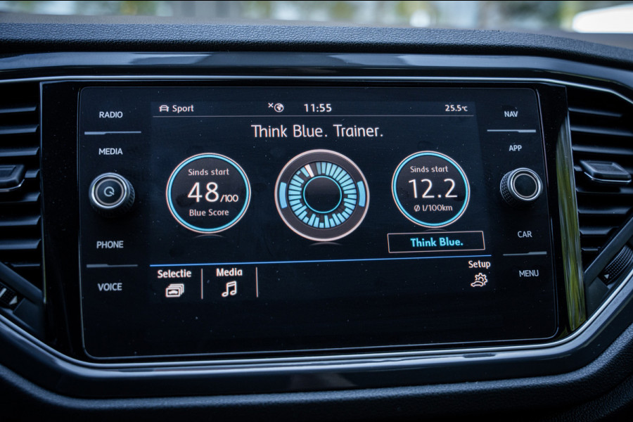 Volkswagen T-Roc 1.5 TSI Sport | Climate | Navi | Cruise | Camera | PDC