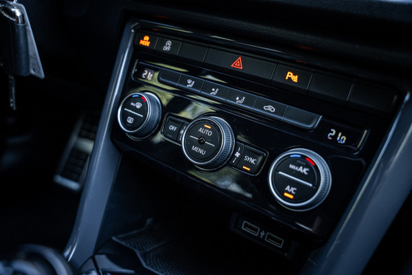 Volkswagen T-Roc 1.5 TSI Sport | Climate | Navi | Cruise | Camera | PDC