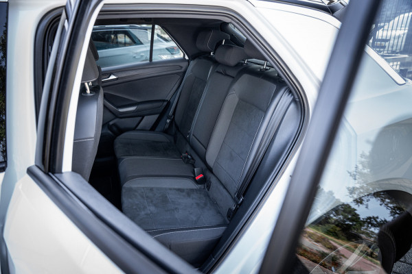Volkswagen T-Roc 1.0 TSI R-Line | Navi | Camera | PDC | Cruise | LED | Virtual cockpit