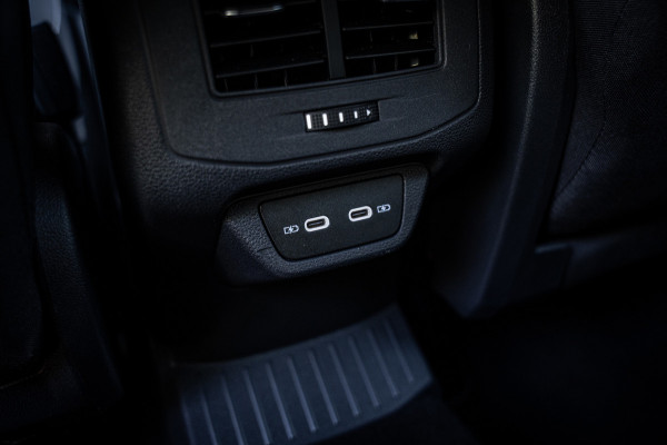 Volkswagen T-Roc 1.0 TSI R-Line | Navi | Camera | PDC | Cruise | LED | Virtual cockpit