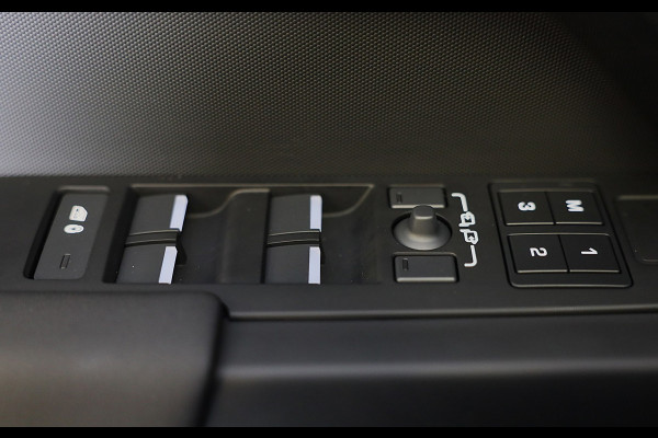 Land Rover Defender 110 2.0 P300e 110 X-Dynamic SE FACELIFT / Memory / Leder / Meridian / Acc / 360 Camera / Open Panoramadak