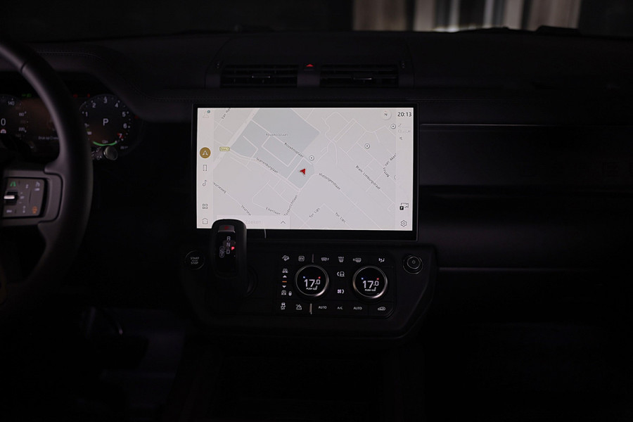 Land Rover Defender 110 2.0 P300e 110 X-Dynamic SE FACELIFT / Memory / Leder / Meridian / Acc / 360 Camera / Open Panoramadak