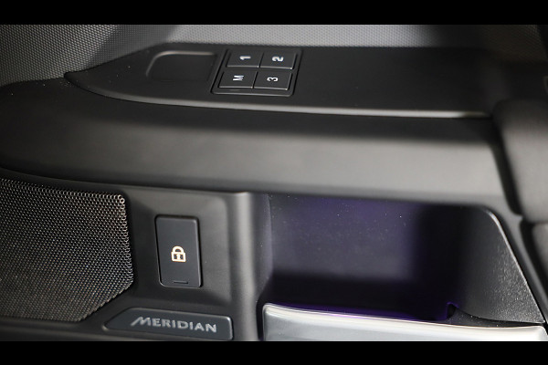 Land Rover Defender 110 2.0 P300e 110 X-Dynamic SE FACELIFT / Memory / Leder / Meridian / Acc / 360 Camera / Open Panoramadak